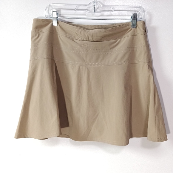 Athleta Pants - Athleta Everyday Skort in Khaki Size 12P